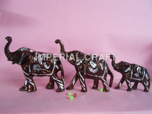 सजावटी हाथी की मूर्तियाँ