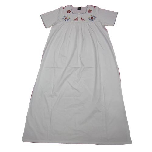 महिलाओं की बुनी हुई रात की पोशाकें