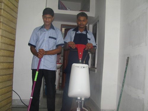 व्यावसायिक हाउसकीपिंग सेवा