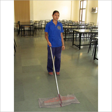 फ्लोर क्लीनिंग