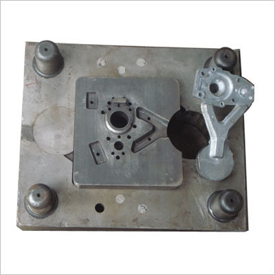 ग्रेविटी डाई कास्टिंग