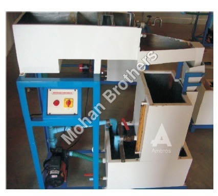 Discharge Over Notches Apparatus Dimension(L*W*H): 1500 X 1000 X 80 Mm Millimeter (Mm)