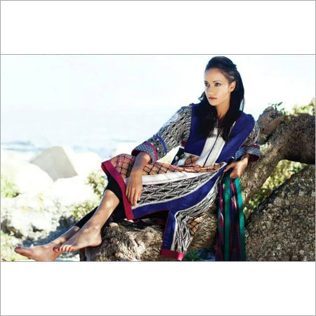 फैंसी कुर्तिस