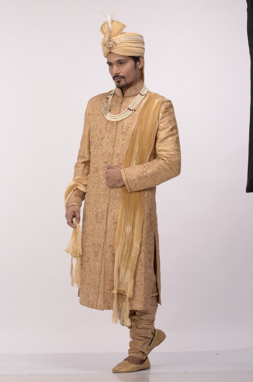 शादी की शेरवानी