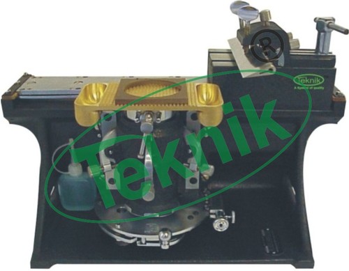 Sliding Microtome J-11 - 27cm Track Length, 31x26mm Stage Opening | Precise 2 Micron Sectioning, Includes Accessories