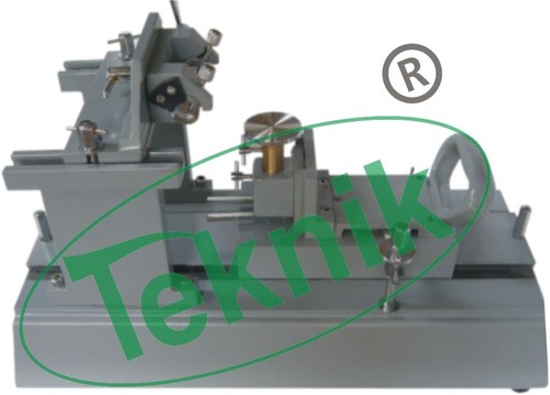 Sledge Microtome - Heavy-Duty Metal Frame, 27cm Sliding Track Length, 25mm Feed Excursion | Ideal for Large Block Sectioning in Microtomy and Industrial Applications