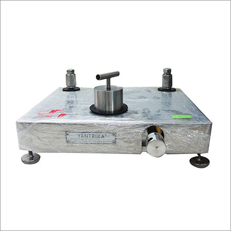 Pressure Comparator Calibration Services