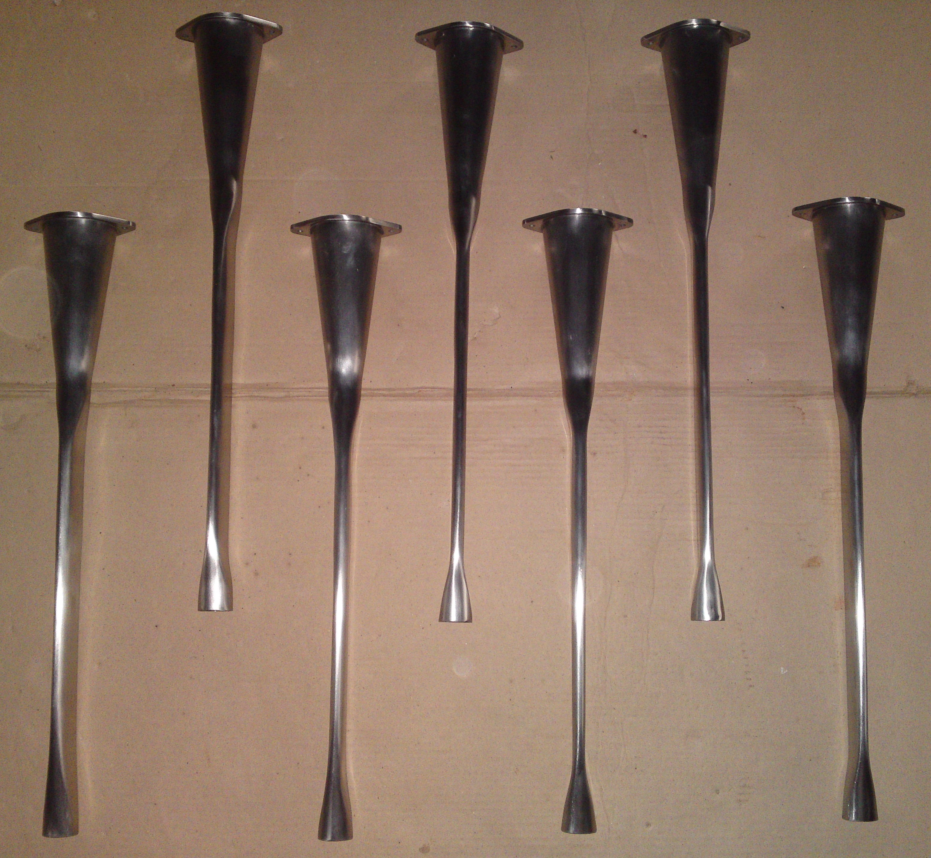 Ss Powder Funnel - Stainless Steel 316l, Round Upper And Narrow Cylindrical Lower Shape For Smooth Powder Flow