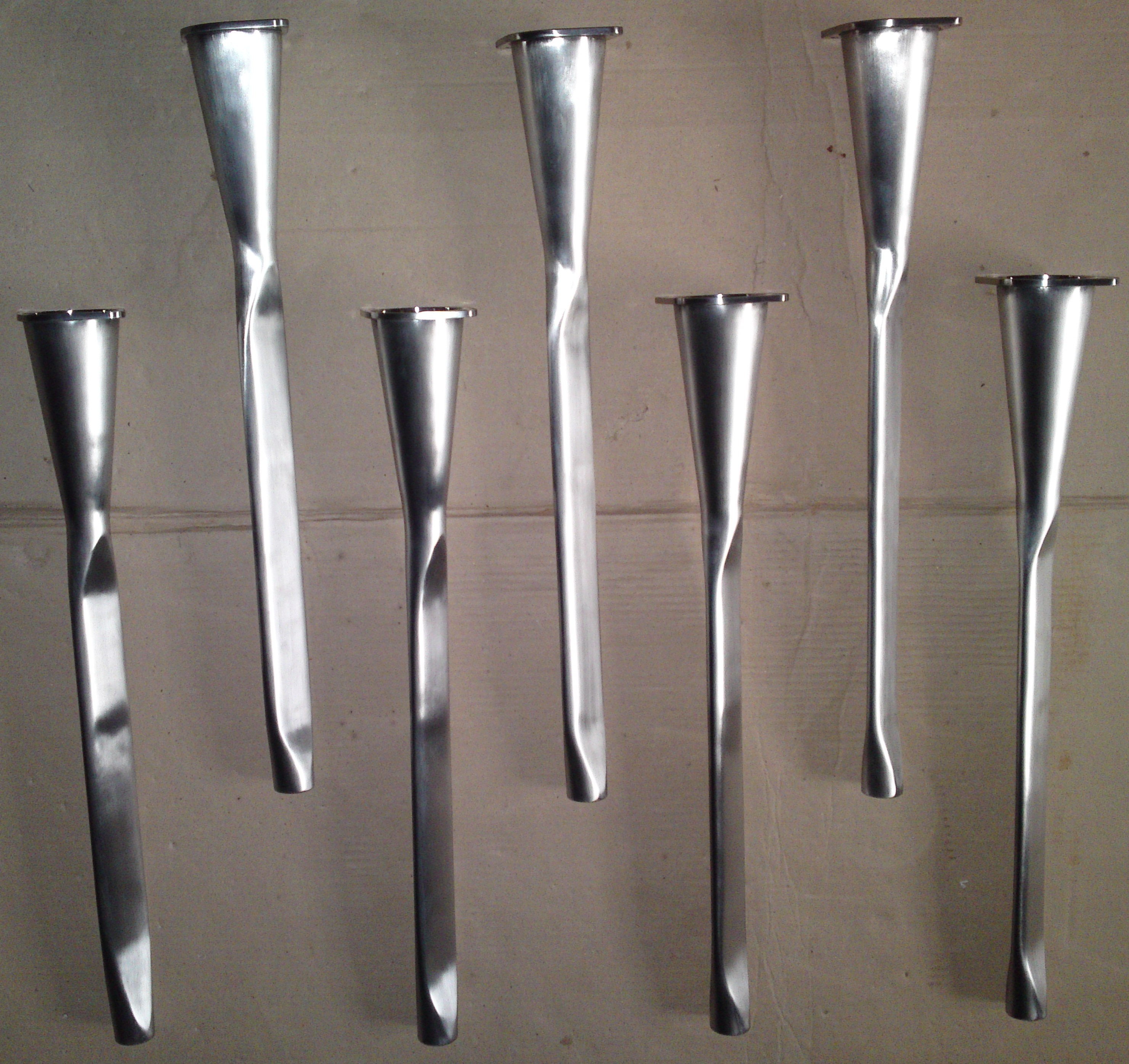 Ss Powder Funnel - Stainless Steel 316l, Round Upper And Narrow Cylindrical Lower Shape For Smooth Powder Flow