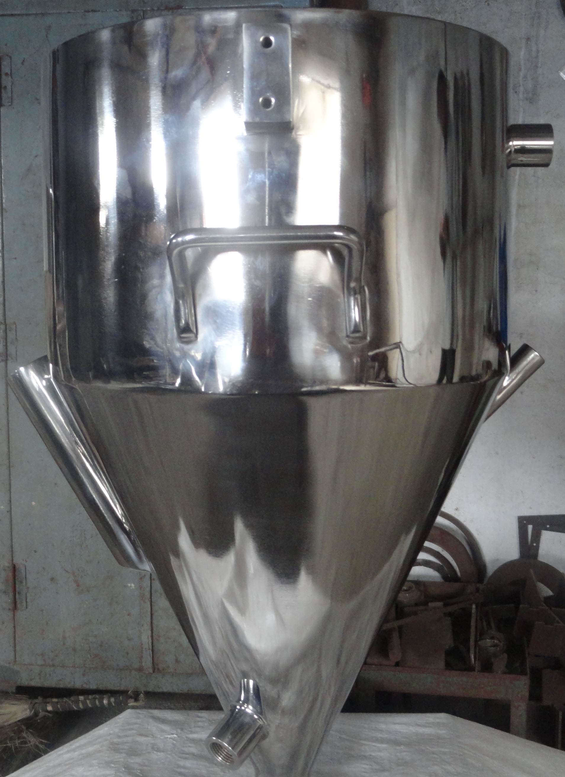 Hopper Jacketed Application: Pharmaceutical/chemical Industry/industrial