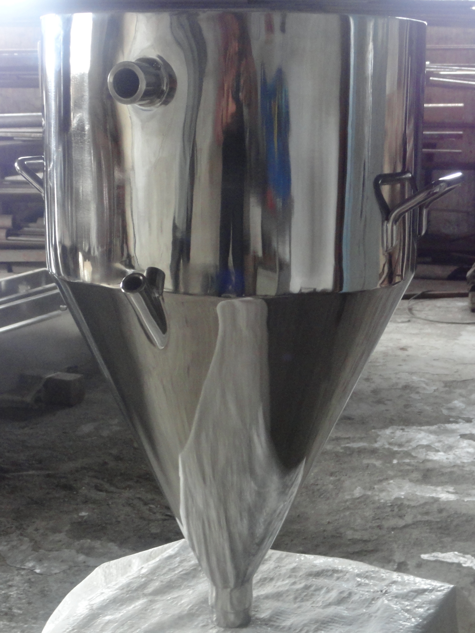 Hopper Jacketed Application: Pharmaceutical/chemical Industry/industrial