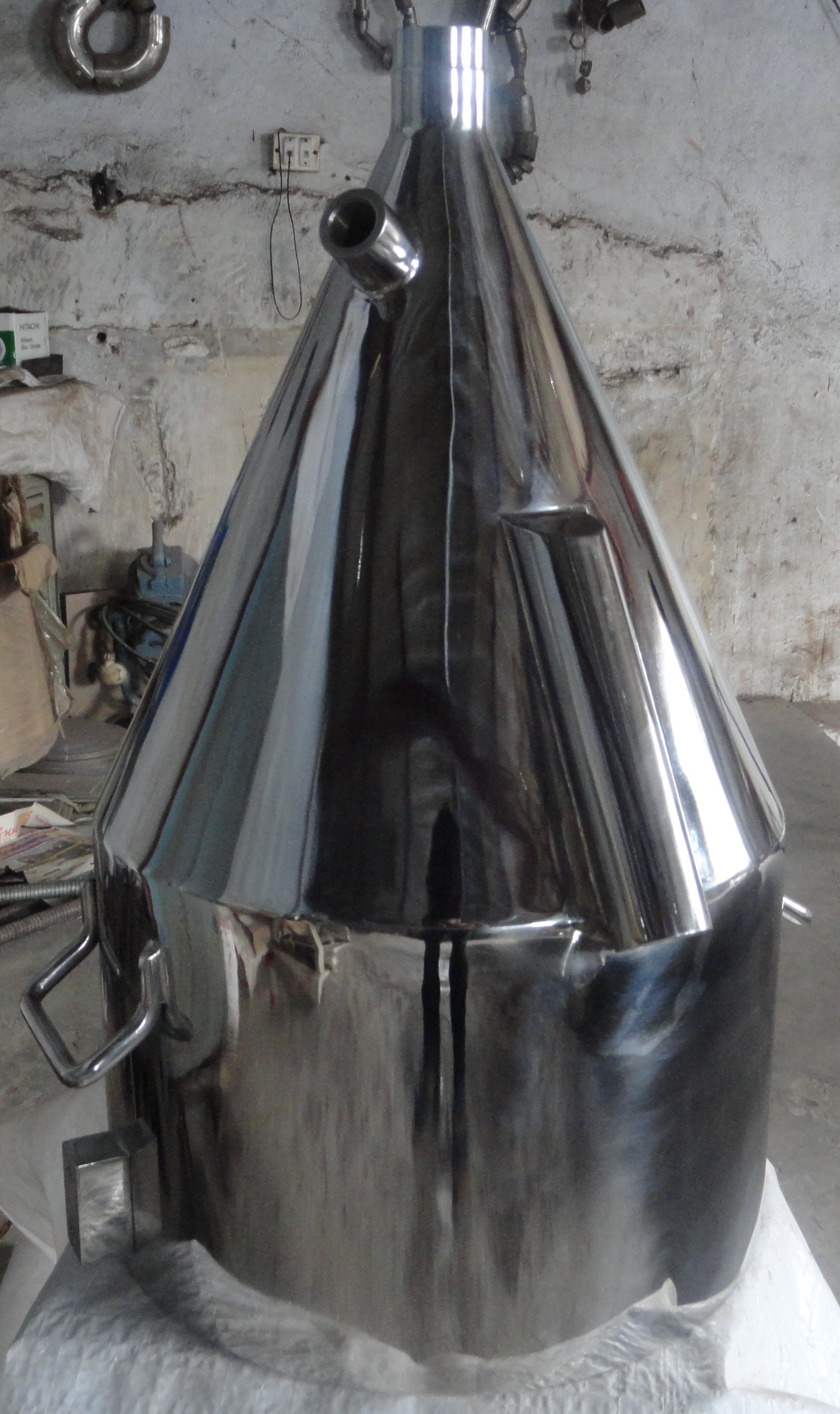 Hopper Jacketed Application: Pharmaceutical/chemical Industry/industrial
