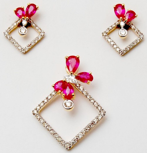 Precious Drop Shape Ruby Gemstone Jewellery Gender: Women'S