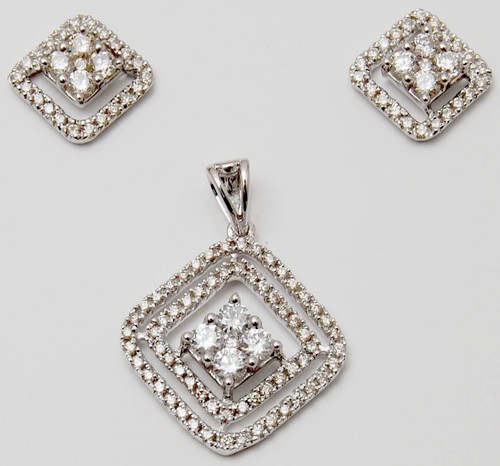 18K Gold Pendant Set - 2.42g Pendant With 0.34ct Diamond, Women's Earring and Ring Set, Party Jewelry with Crystal Elements