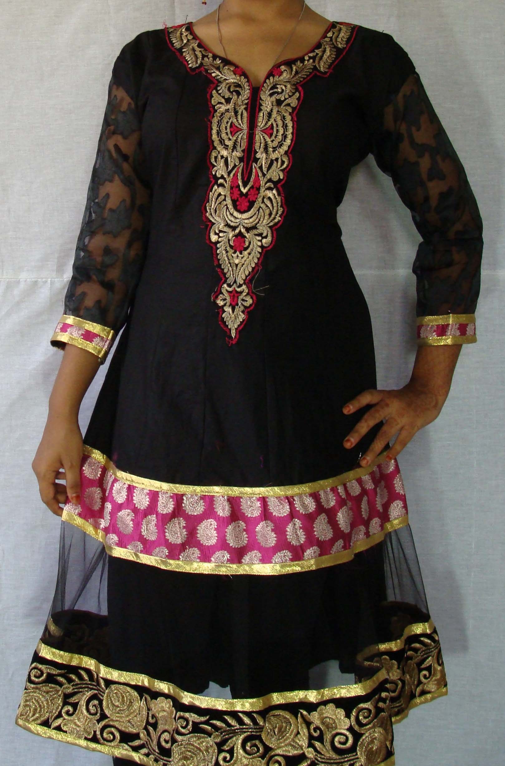 Faimu Full Body Embroidery Kurti