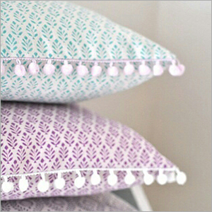 डिजाइनर प्रिंटेड कुशन