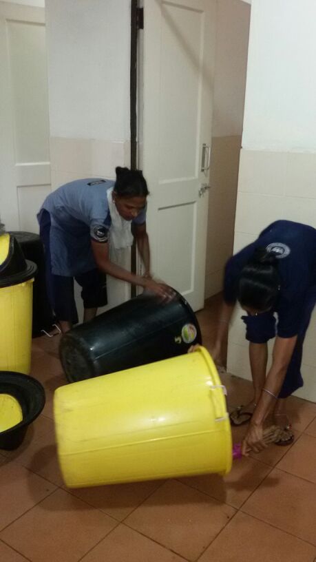 व्यावसायिक हाउसकीपिंग