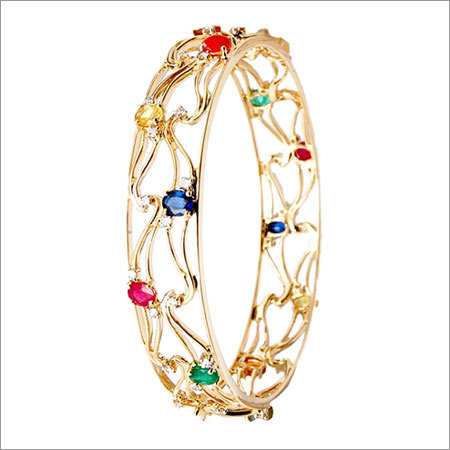 18K Gold Diamond Bangle Manufacturer Gender: Women