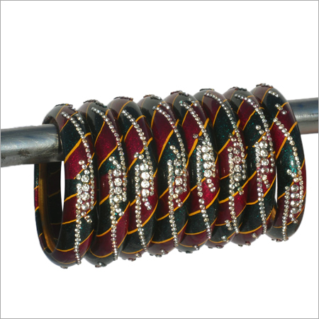 मोतीदार लाह जड़ित कड़ा