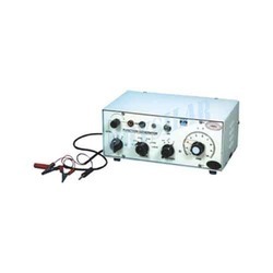 Function Generator - 1Hz to 250kHz Output, 0-10 Volts | Aluminium Material, Solid State, 6 Waveforms, 50 Ohm Impedance, Coarse and Fine Controls, Compact 11"x5"x5" Dimension