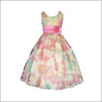 लॉन्ग पार्टी वियर बेबी फ्रॉक