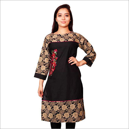 Lubaba Womans  Embroidered  Cotton Kurti