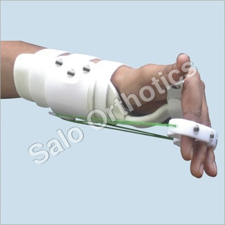 नक्ल बेंडर