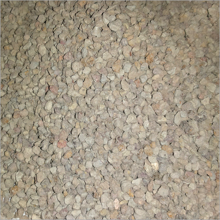 बिना भुना हुआ बेंटोनाइट ग्रैन्यूलस