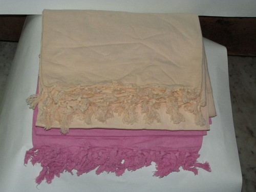 सादा बिस्तर चादरें