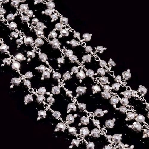 सिल्वर कोटेड पाइराइट हैंगिंग सिल्वर प्लेटेड बीडेड चेन साइज: 9-18 इंच