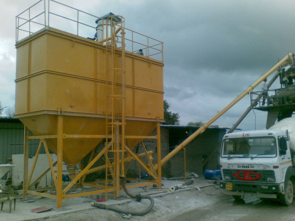Fully Automatic Foundation Less Silo