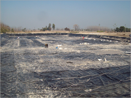 निर्माण पॉलीथीन फिल्म