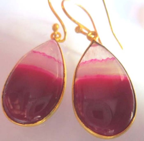 लाल प्राकृतिक चेलेडोनी पिंक (गुलाबी) नाशपाती के आकार की बाली 25.60 सेंटीमीटर