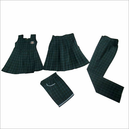 चेक किए गए स्कूल यूनिफॉर्म