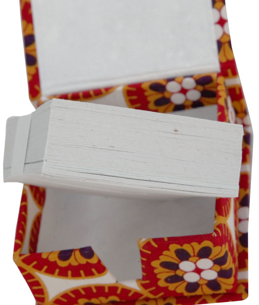 Light In Weight Red And White Floral Printed Slip Box With 150 Handmade Paper Note Slips