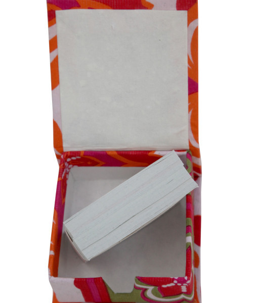 Light In Weight Pink And White Printed Slip Box With 150 Handmade Paper Note Slips