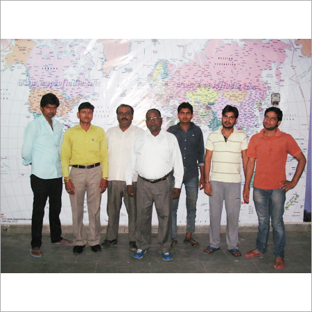 कूरियर और माल परिवहन सेवाएँ