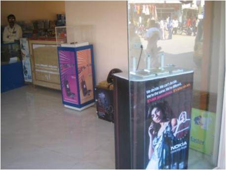 रिटेल डिस्प्ले टेबल्स