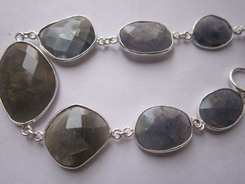 ब्राउन आयोलाइट और ग्रे मूनस्टोन 7 पीस स्टर्लिंग सिल्वर प्लेटेड 8 इंच कनेक्टर पहनने के लिए तैयार ब्रेसलेट