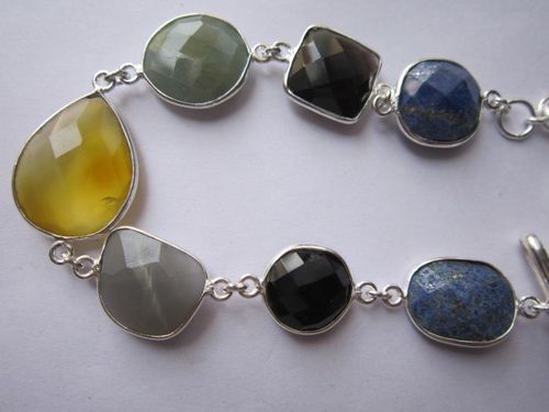 पीला और काला मल्टी 7 पीस स्टर्लिंग सिल्वर प्लेटेड 8 इंच कनेक्टर पहनने के लिए तैयार ब्रेसलेट