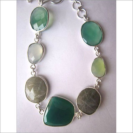 ग्रीन मल्टी 7 पीस स्टर्लिंग सिल्वर प्लेटेड 8 इंच कनेक्टर पहनने के लिए तैयार ब्रेसलेट