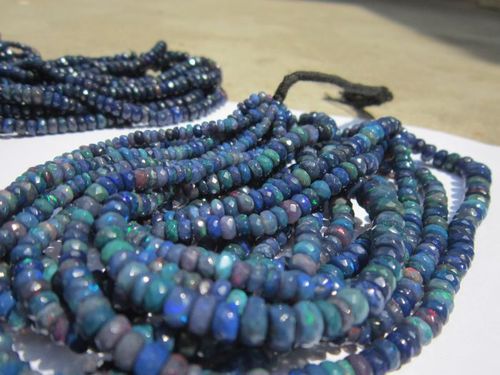 राउंड ब्रिलिएंट कट नेचुरल इथियोपियन ओपल फेसेटेड रोंडेल 6 एमएम 16 इंच सिंगल स्ट्रैंड