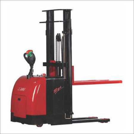 इलेक्ट्रिक स्टैकर