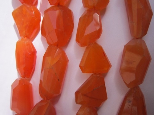 ऑरेंज 3 इंच कारेलियन स्टेप कट नगेट्स 9X16 मिमी से 14X16 मिमी से 12X20 मिमी