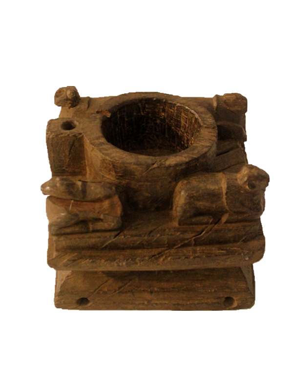 Wooden Cow Stand / Tikka Pot