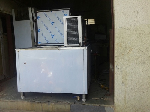 दूध कैन चिलर