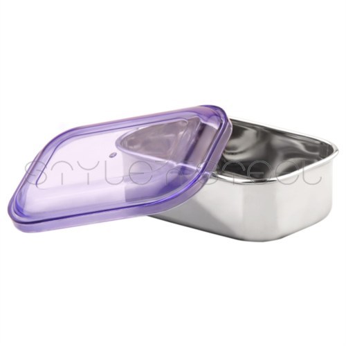 आयताकार ढक्कन वाला कटोरा।