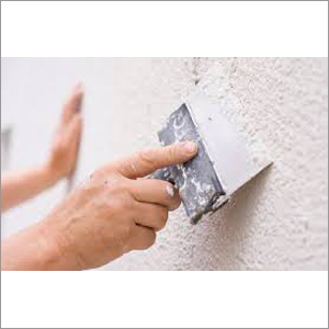 सफेद सीमेंट की दीवार की पट्टी