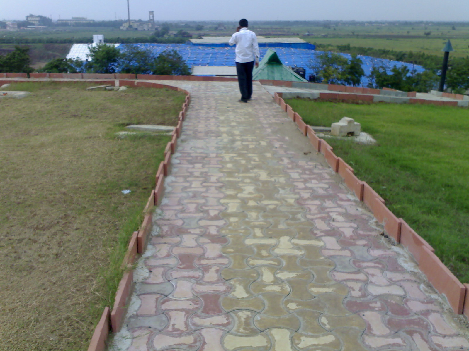 पथ निर्माण परियोजनाएं