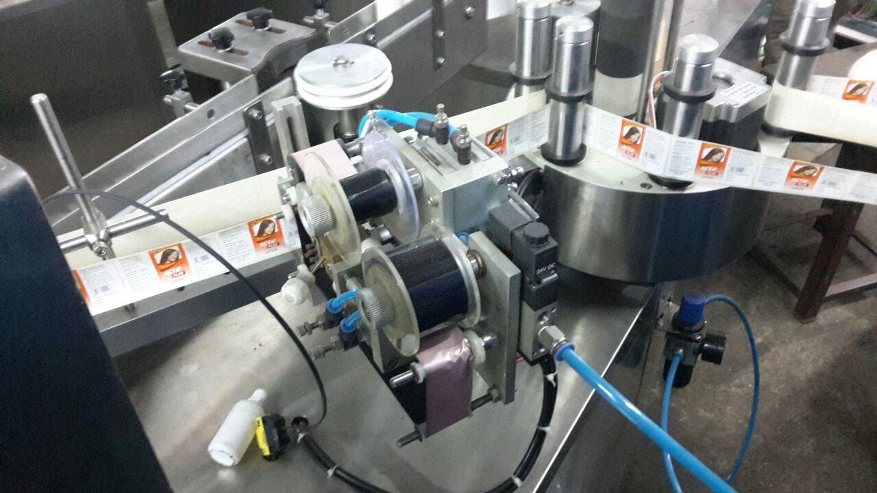 Automatic Sticker Labeling Machine - Stainless Steel, L2000mm X W1200mm X H1300mm | High-speed Operation, No Bottle No Label System, In-built Conveyor Drive, Suitable For Various Bottle Shapes And Sizes